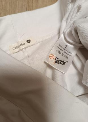 Белые спортивные шорты chicorée8 фото