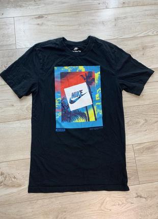 Футболка чоловіча  the nike tee