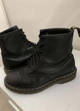 Шкіряні черевики dr.martens