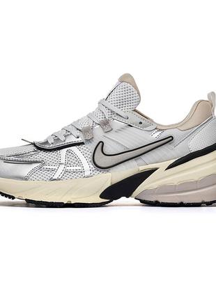 Кроссовки найк price nike price nike runtekk white metalic silver