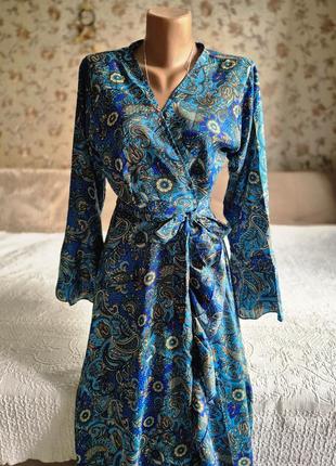 Женское синее платье с узором на запах шелк вискоза4 фото