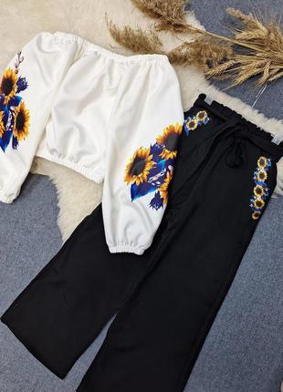 Неймовірно гарний, нарядний костюм двійка, у стилі вишиванки