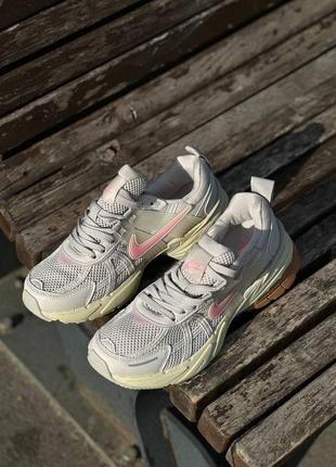 Nike runtekk beige pink оригинальные кроссовки по выгодной цене.10 фото