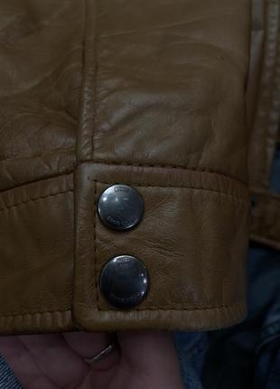Вінтажна шкіряна куртка hugo boss5 фото