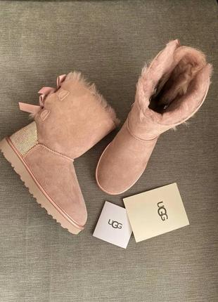 Зимние женские ботинки ugg