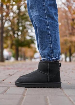 Зимние ботинки ugg classic mini black