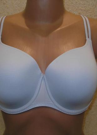 Красивый бюстгальтер uk36d eur80d