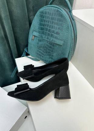 Туфли лодочки из итальянской кожи и замши женские на каблуке с бантиком10 фото