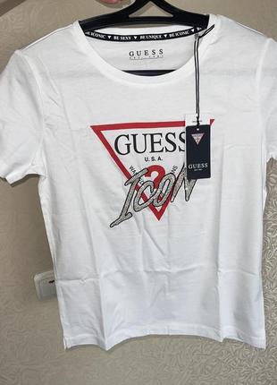 Оригинальная футболка белая guess новая коллекция