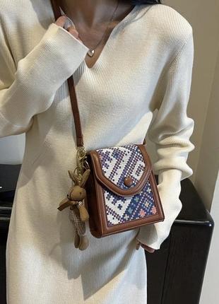 Жіноча сумочка з етно вишивкою