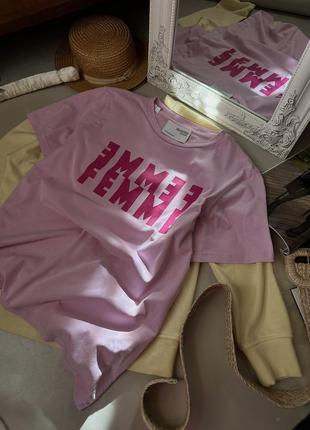 Женская розовая футболка3 фото