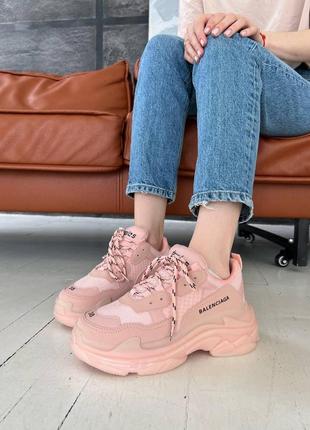Жіночі кросівки balenciaga triple s pink