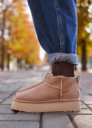 Зимние ботинки ugg classic ultra mini platform beige