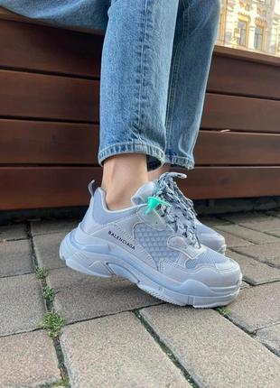 Жіночі кросівки balenciaga triple s blue 39