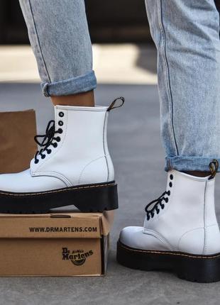 Оберіть стильні черевики dr.martens jadon white black