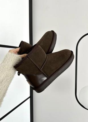 Зимние женские ботинки ugg mini dark chocolate lacquer 💗