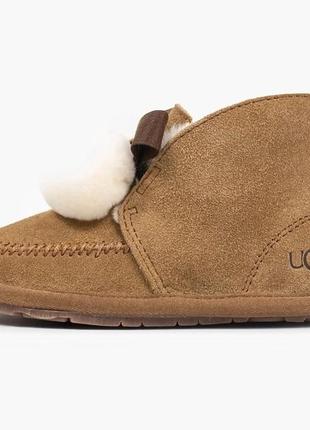 Оберіть стильні кросівки ugg kids