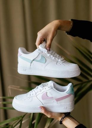 Оберіть стильні кросівки nike air force 1 lxx