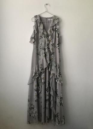 Шифонова повітряна сукня з квітковим принтом asos very довга сіра сукня в підлогу сіре плаття максі