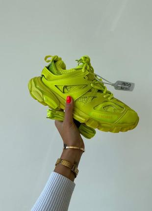 Женские кроссовки balenciaga track neon