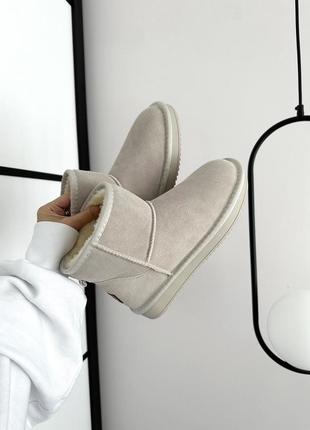 Зимові жіночі черевики ugg mini milk suede 💚