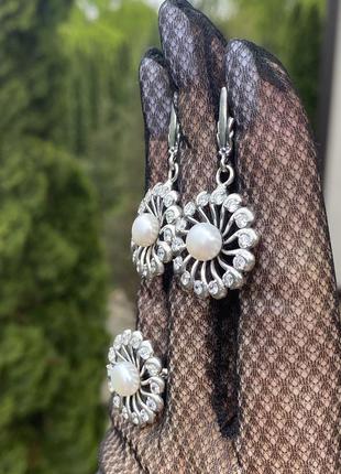 Новый эксклюзивный набор серьги и кольцо "ромашки" с натуральным белым жемчугом2 фото