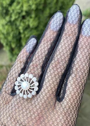 Новый эксклюзивный набор серьги и кольцо "ромашки" с натуральным белым жемчугом3 фото
