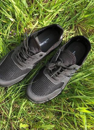 Чоловічі кросівки літо чорний 45 розмір. кросівки сітка сіточка чоловічі. колір: чорний8 фото