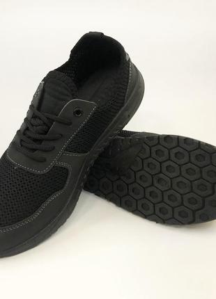 Чоловічі кросівки літо чорний 45 розмір. кросівки сітка сіточка чоловічі. колір: чорний2 фото