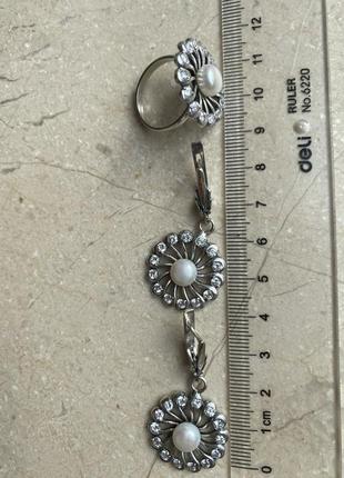 Новый эксклюзивный набор серьги и кольцо "ромашки" с натуральным белым жемчугом6 фото
