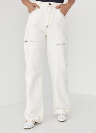 Прямые джинсы женские с разрезами на бедрах - молочный цвет, 38р (есть размеры)
