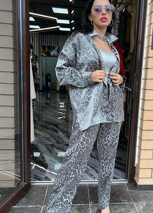 Женский летний брючный костюм-двойка  рубашка и брюки из шелка размеры норма