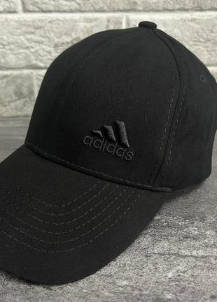 Кепка adidas з вишитим логотип1 фото