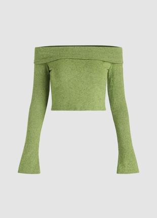 Трендовий топ зеленого кольору з відкритими плечима