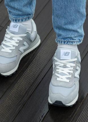 Кросівки  BEAMS Injects Asymmetry To A Greyscale New Balance 990v5 legacy grey6 фото