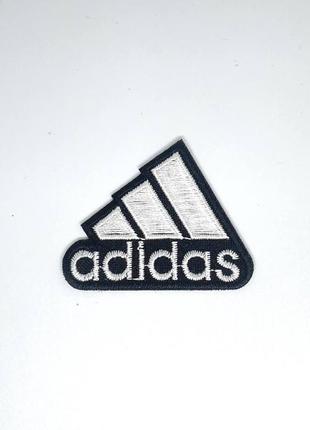 Нашивка термо adidas адідас 45x55 мм (чорний/світло-молочний)
