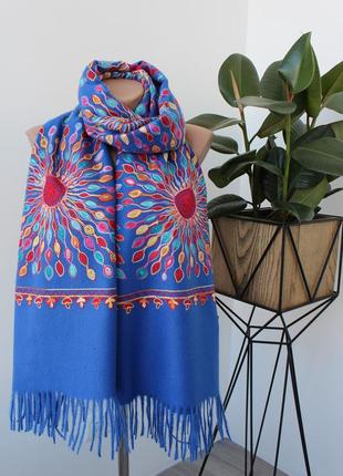 Кашеміровий шарф з шовковою вишивкою у  кольорі 133008