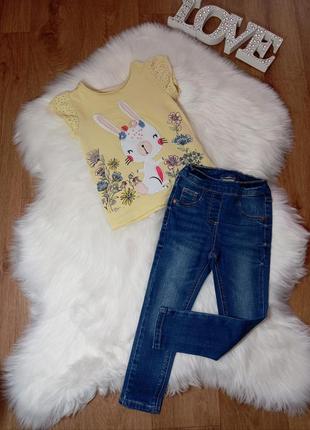 Набор желтая футболка с зайчиком и джеггинсы джинсы на 2-3 года1 фото
