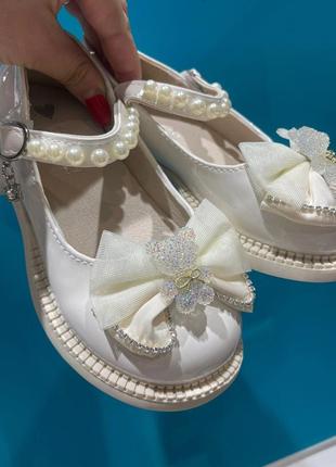 Шикарные нарядные туфли для вашей принцессы3 фото