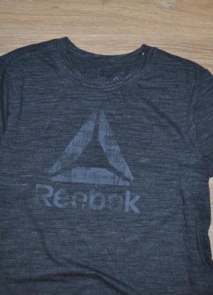 Серая трикотажная футболка reebok3 фото