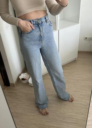 Прямые голубые джинсы с высокой помадкой клеш straight leg