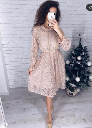 Шикарна мереживна сукня р. с-м
