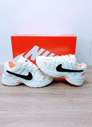 Кроссовки женские nike2 фото