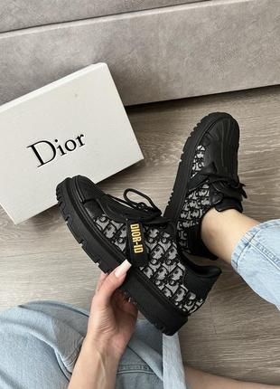 Кросівки dior