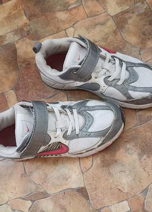 Кроссовки nike