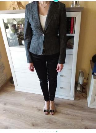 Стильный серый женский пиджак7 фото