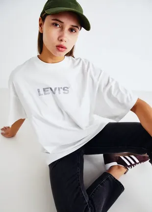 Футболка levi's