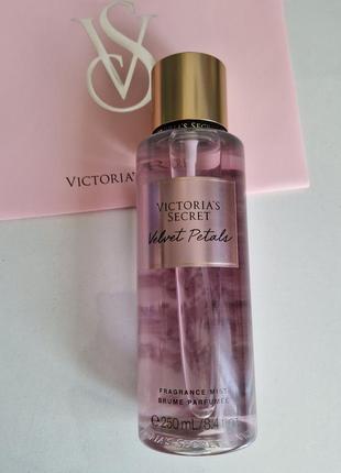 Парфюмированный спрей мист victoria’s victoria victoria secret velvet petals