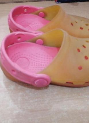 Шлепанцы на девочку, crocs