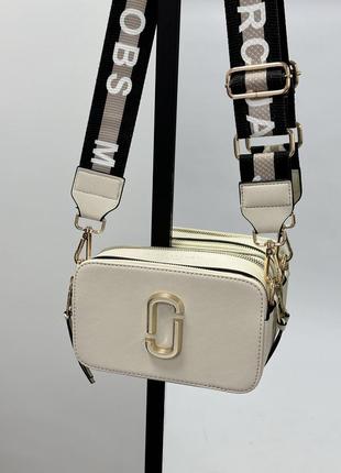 Женская сумка в стиле marc jacobs the snapsot beige/gold.